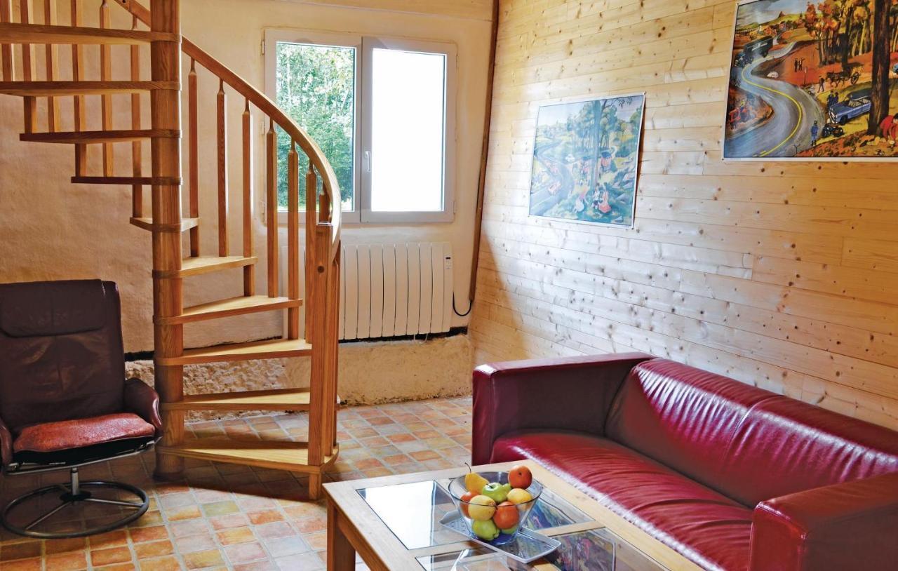 Gorgeous Home In Senlecques With Kitchen Εξωτερικό φωτογραφία